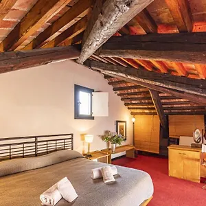 Penthouse Accademia Appartement